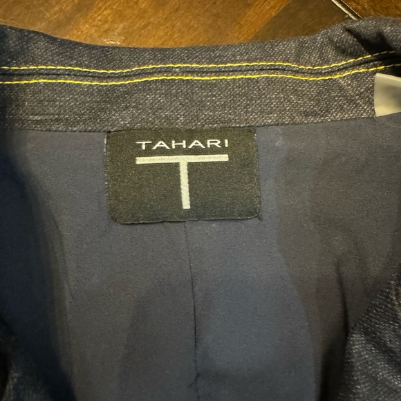 Women’s Tahari Blazer / Jacket - Picture 2 of 10